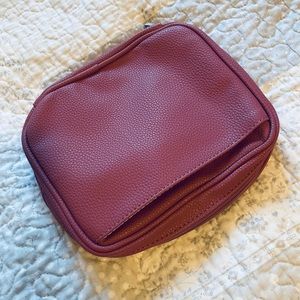 Thirty one travel case